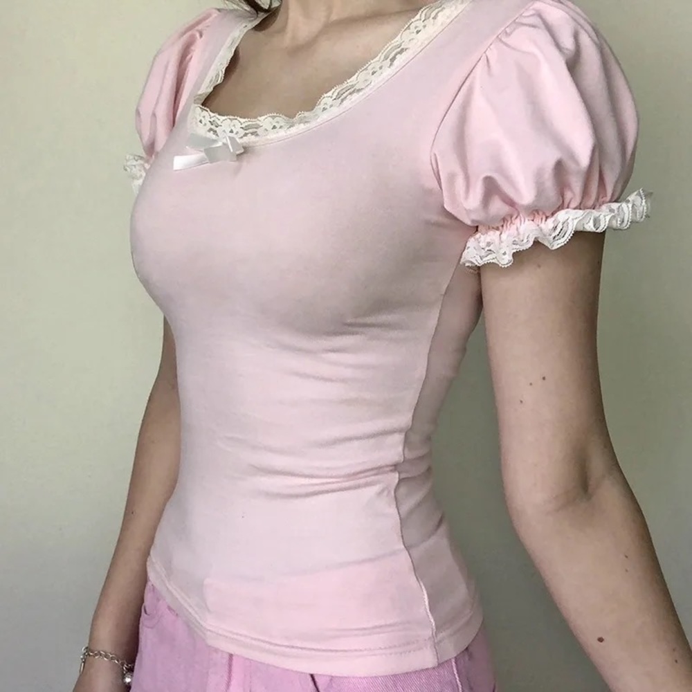 [SOLD ON DEPOP] PINK LACE TRIM COQUETTE SHORT SLEEVE TOP 🎀